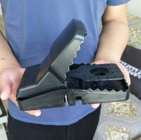 Extra-Large  High-Sensitivity Powerful Snap-Type Plastic Rat Trap